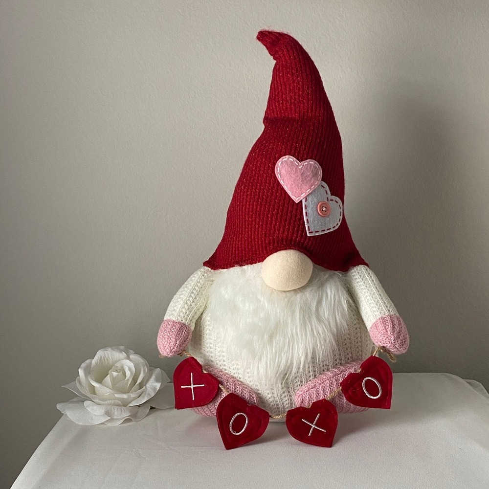 Adorable Happy Valentine's Day Hearts & Kisses XOXO Love Banner Gnome